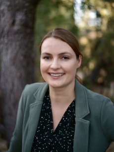 Portrait of Joela Jacobs